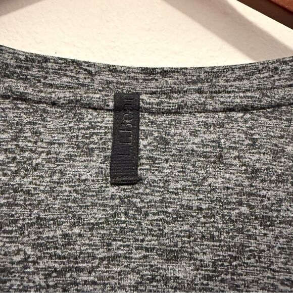 L.L Bean VentureSoft Twist-Front Long Sleeve Top Thumb Holes Gray XL Reg - Picture 6 of 6